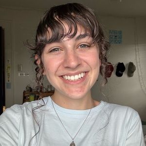 Meet your Posher, Abby